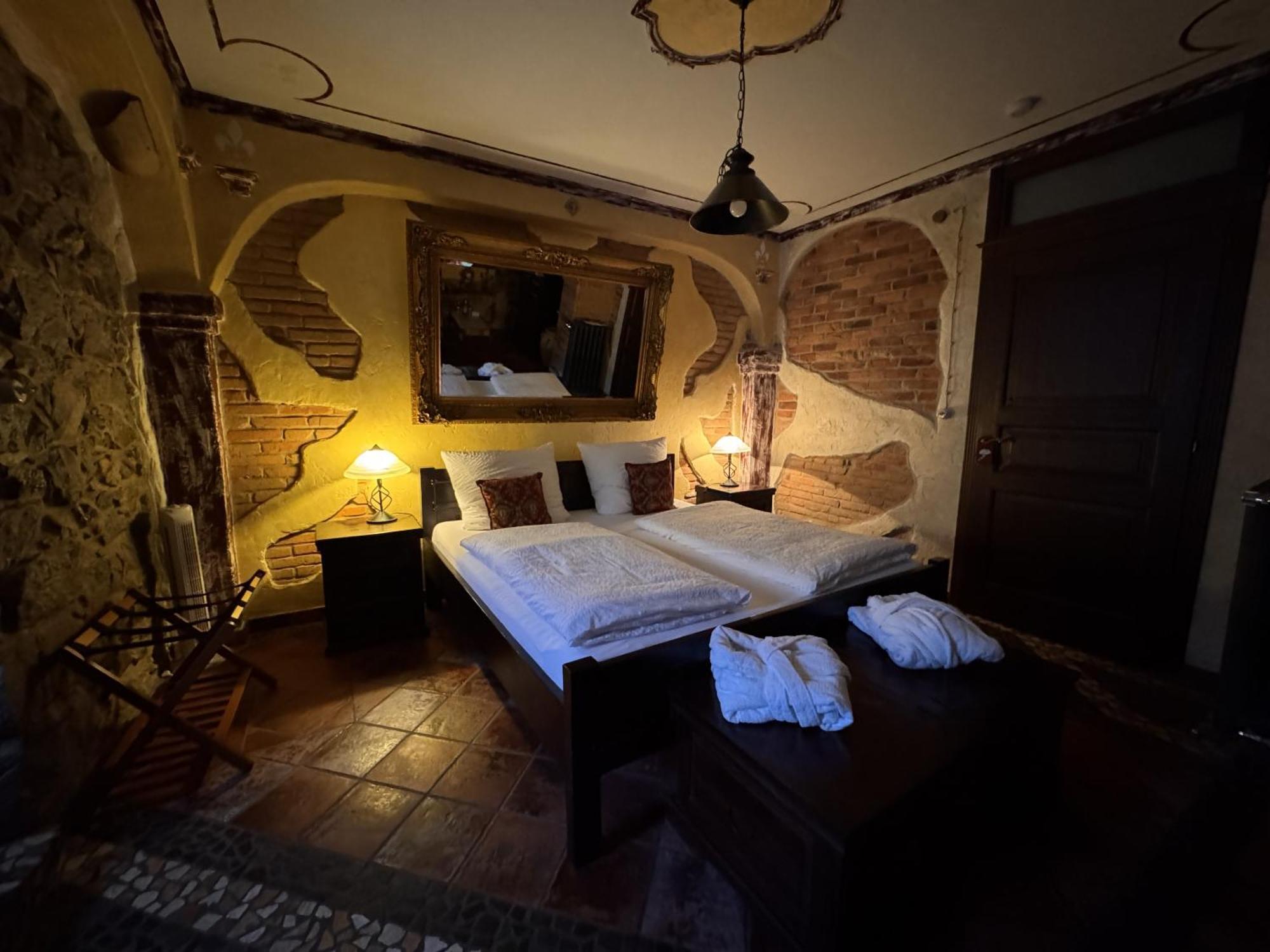 Black Forest Hotel تودتناو الغرفة الصورة